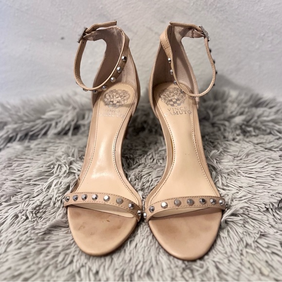 Vince Camuto Studded Beige Cream Color High Heels Size 7.5 - Picture 2 of 8